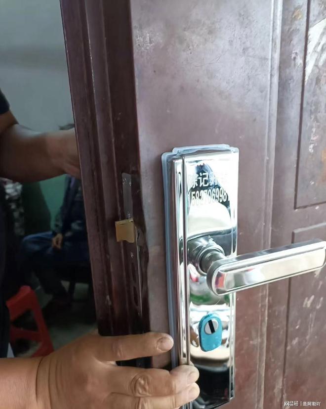 青岛李沧区下水道疏通电话厕所地漏管道疏通化粪池打捞下水道(图3)
