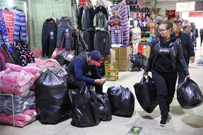 蒙古国距中国最近的县城用中国电花人民币还想喝咱的自来水(图7)